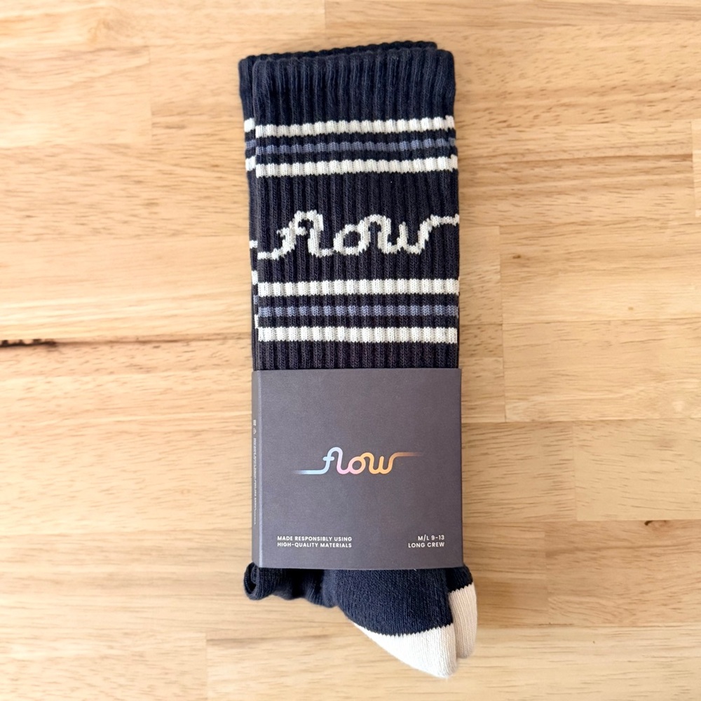 Flow Wave Unisex Striped High Crew Socks - Picture 2 of 6